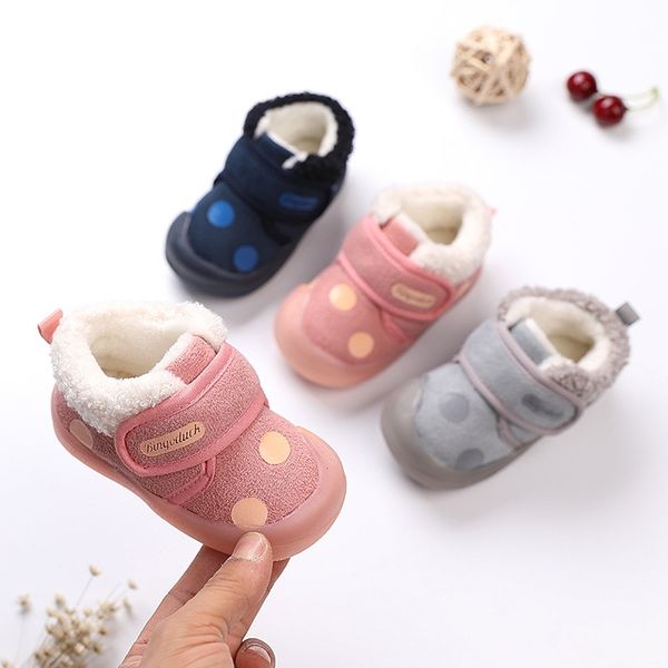 

2021 winter new antiskid soft sole warm children's walking shoes, Black;red