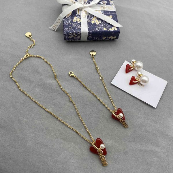 

family new pearl love bracelet necklace 2021 versatile s925 silver pin earrings, Golden