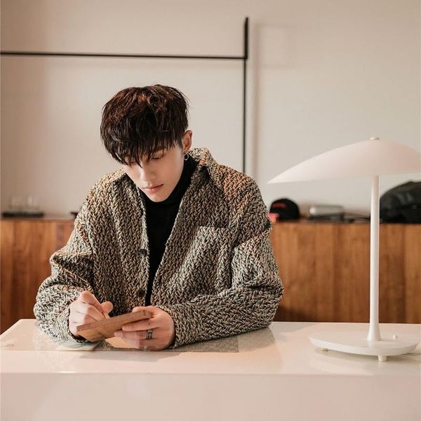 

men's jackets temperament small fragrance wind jacket male ins korean version of the trendy retro loose edging autumn casual, Black;brown