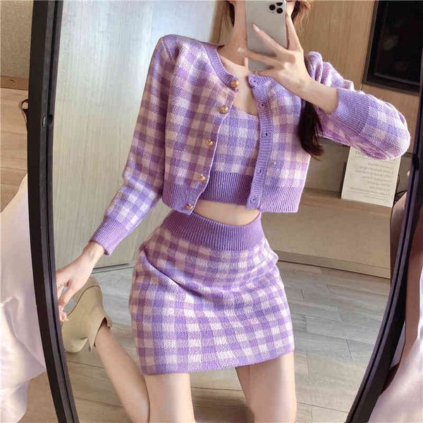 

3 piece set women's sweet plaid o-neck single-breasted long-sleeved sweater coat + short crop + mini skirt suit 210518, White