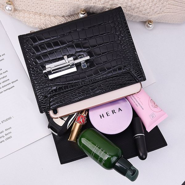 

2020 new whistle plug goat pattern small square chain leather women's single shoulder messenger bag
