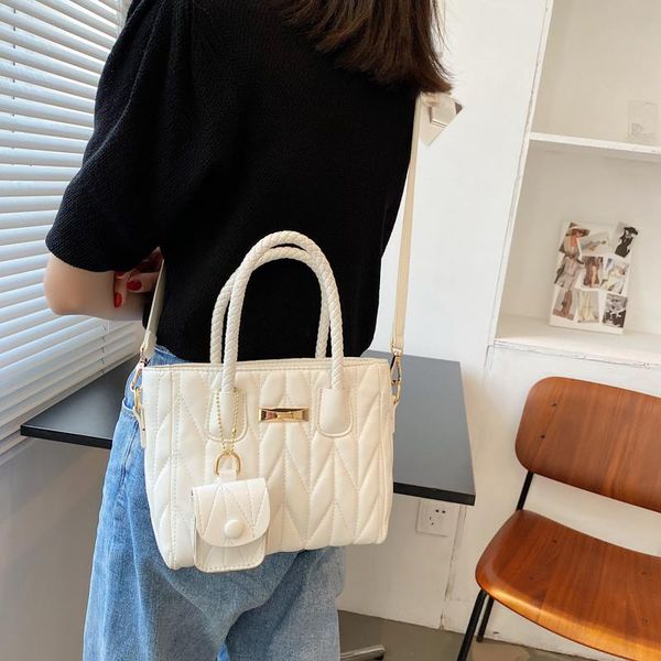 

evening bags autumn and winter retro chain handbag 2021 fashion pu soft leather women's designer shoulder messenger bag