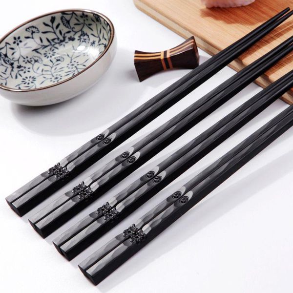 

pair japanese chopsticks alloy non-slip sushi chop sticks set chinese gift chopstick palillos chinos baguette chinoise #40 dinnerware sets