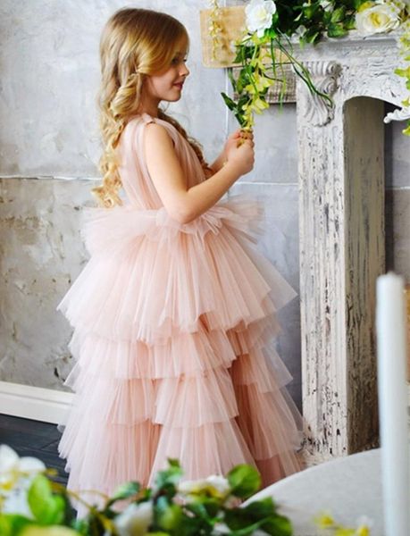 Katmanlı Tül Pembe Çiçek Kız Elbise Ayak Bileği-Uzunluğu Kolsuz Prenses Çocuklar Balo Elbise Ruffles Uzun Pageant Törenlerinde Vestidos