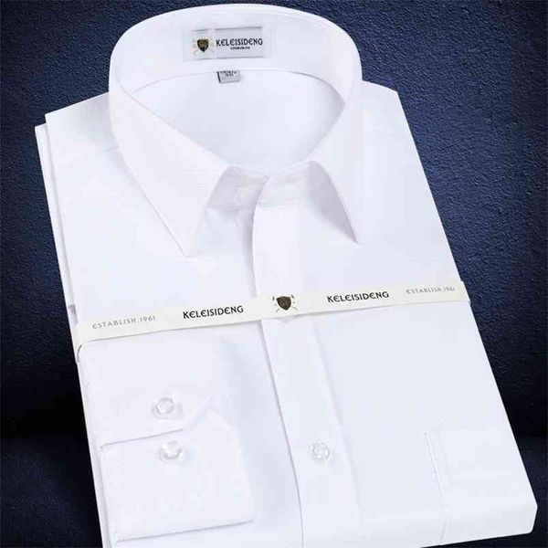 

men's long sleeve standard-fit solid basic dress shirt patch single pocket high-quality formal social white work office shirts 210714, White;black