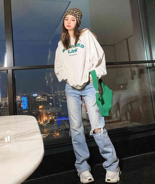 

make winter show. thin hole high-waisted women's waistband. female issue. loose han in a straight line., Blue