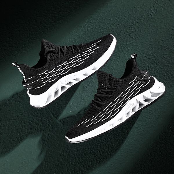 

designer 2021 men casual shoes dropshipping light trainers men shoes fashion zapatos de hombre breathable sneakers tenis