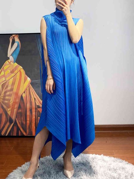 

dresses 2021 spring and summer women's high collar miyak fold fashion loose large-size long section a word dress high-elastic, Black;gray