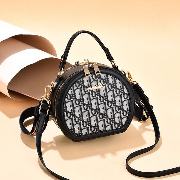 

small bag female 2021 new korean fashion trendy d-shaped small round autumn versatile single shoulder diagonal