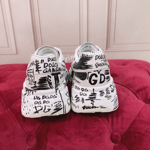 

2021 designer customers often bought compare with similar items wheel re-nylon luxurys designers shoes mens gabardine high-sneakers, Red;white