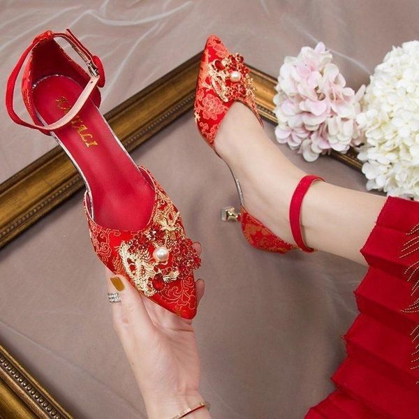 

luxury dress shoes embroidered red xiuhe women's 2021 thin heel word buckle single pointed high heels wedding bride sho, Black