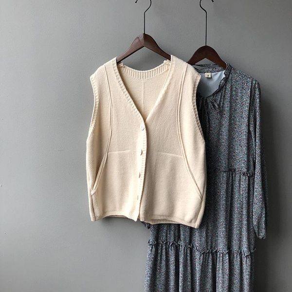 

women's knits & tees, White