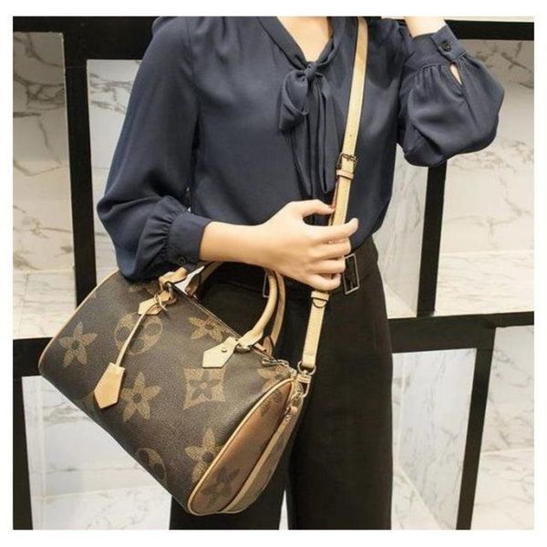 

zhouzhoubao123 crossbody designer handbags bag handbag european and american leather boston f women luxurys designers bags 2021 purse wallet, Black;red