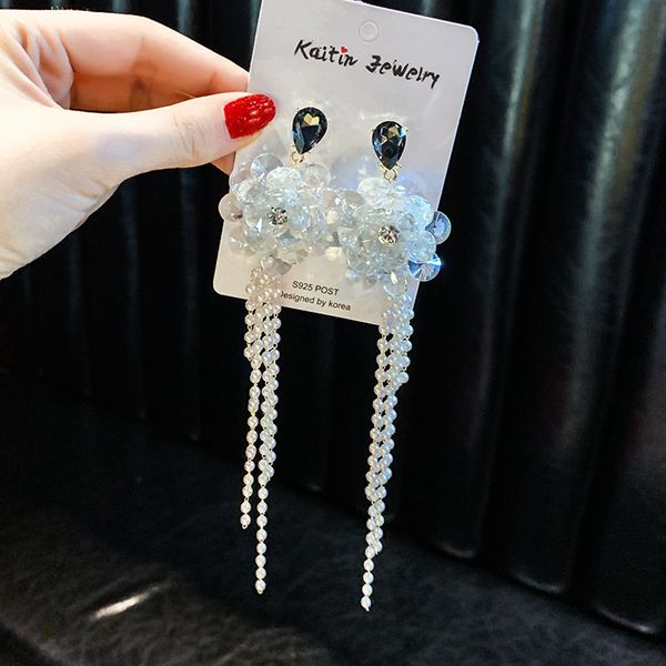 

fashion exaggeration pearl long earrings temperament petals versatile earrings 925 silver needle simple fashion earrings