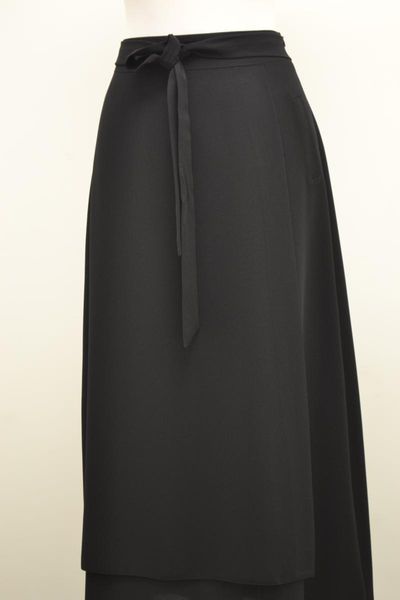 

skirt 557 women's hoodies & sweatshirts, Black
