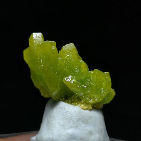 

decorative objects & figurines 8.3g a4-2 natural pyromorphite mineral specimens for rare collections from guangxi province china