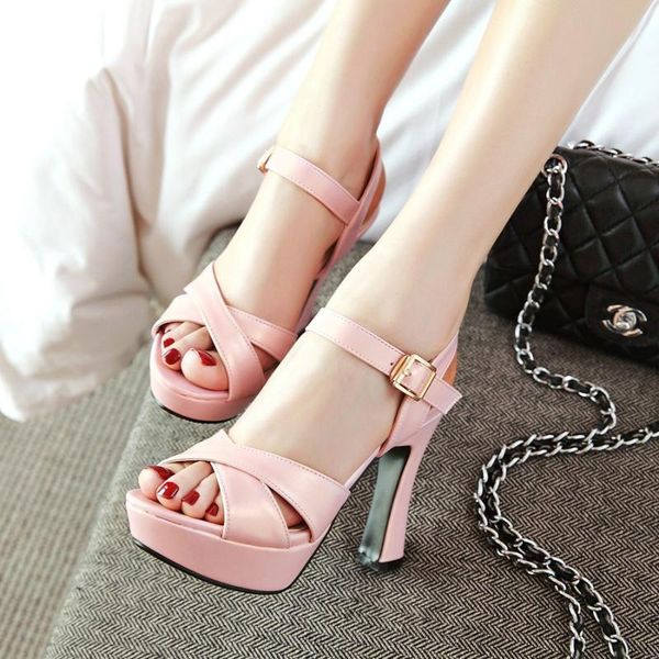 

dress shoes fashion korean round head waterproof commuting buckle thick high heeled women's sandals in summer of 2021, Black