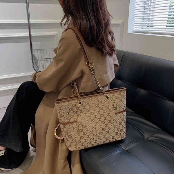 

bags handbags autumn and winter high capacity women's 2021 fashion versatile single shoulder texture commuter tote, Black;red