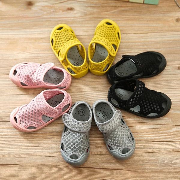 

sandals 2021 summer girls boys shoes net cloth children school flat sandal sneakers sandy beach super soft and comfortable, Black;red