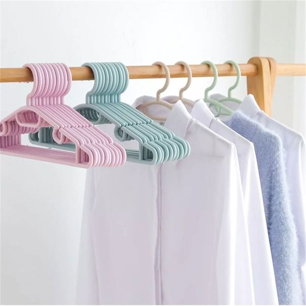 5 pçs / lote colorido plástico cabides para roupas pinos fio antiderrapante secador de secagem adulto cabide ao ar livre 211008