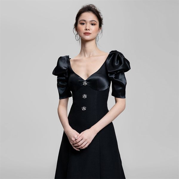 

summer women off shoulder black v-neck bandage dresses button short sleeve night club celebrity runway party 210507, Black;gray