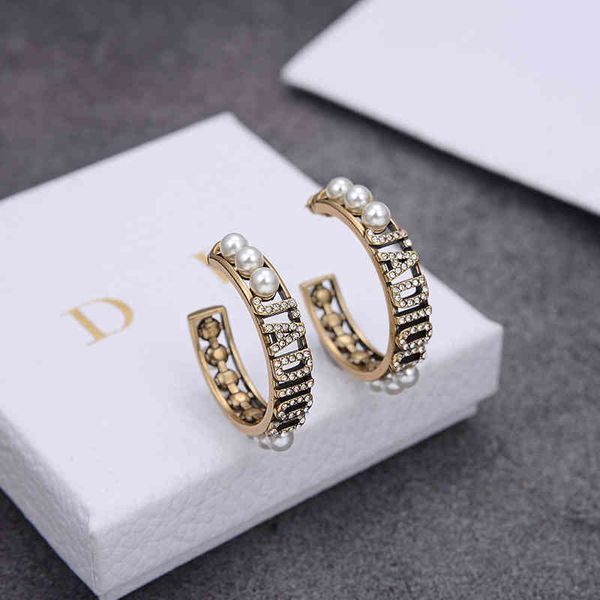 

new old letters inlaid with diamond rhinestone pearl bronze earrings, Golden
