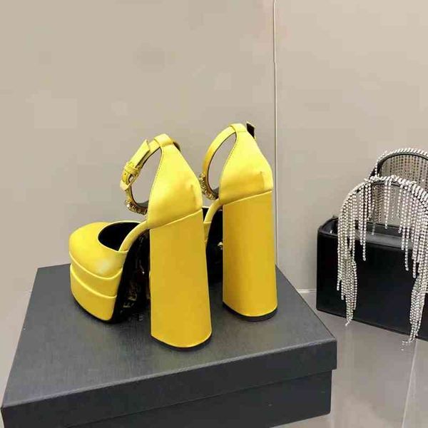 

fashion the italian dress shoes coarse with high waterproof taiwan original import quality silk fabrics, Black