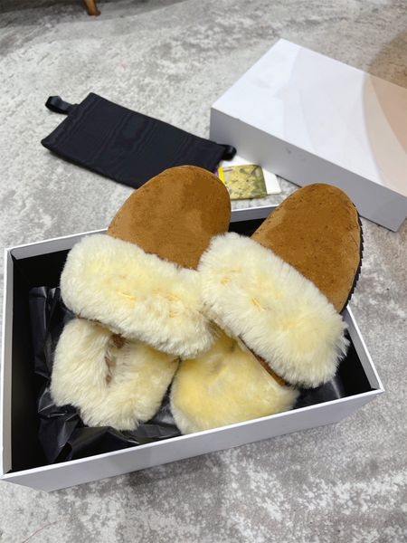 

2021 lastest luxury designers women slippers sandals fashionable wide furry classic casual beach flip-flops wedding party platform roman dat, Black