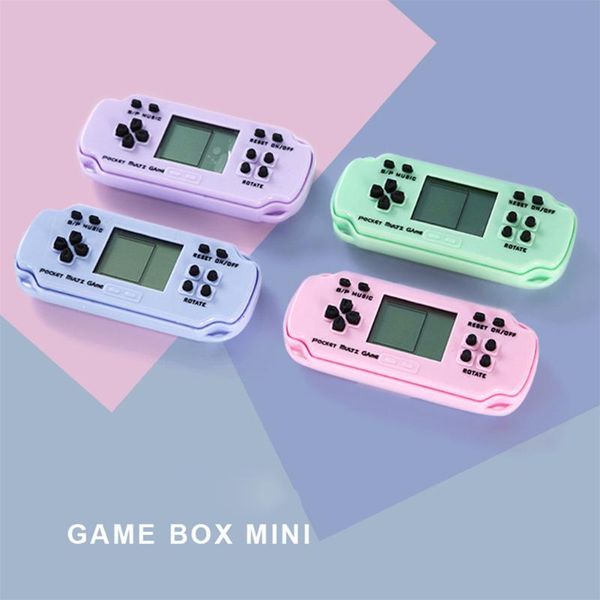 

portable game players retro electronic console built-in 26 games video handheld kids gifts with keychain