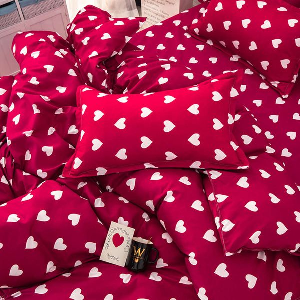 

four piece bed sheet, quilt, ding, student dormitory, three four sheet