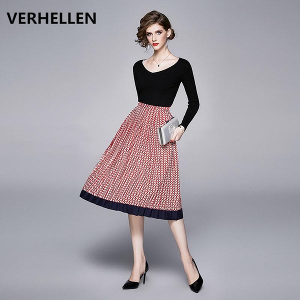 

two piece dress verhellen 2021 spring runway designer women v-neck simple long sleeved sweater and pleated skirt 2 set, White