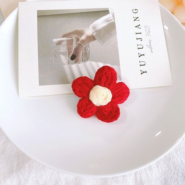 

nv1 give you little wool clips red flowereasy to close qianxithe same hairringhand-made wool knitting flowerbrooch pin barrettes hairpin, Golden;silver