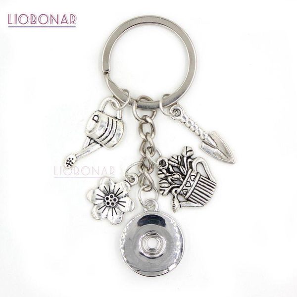 

keychains 10pcs arrival gardener key chain handbag charm 18mm snap keychain watering can shovel ring gift for men women, Silver