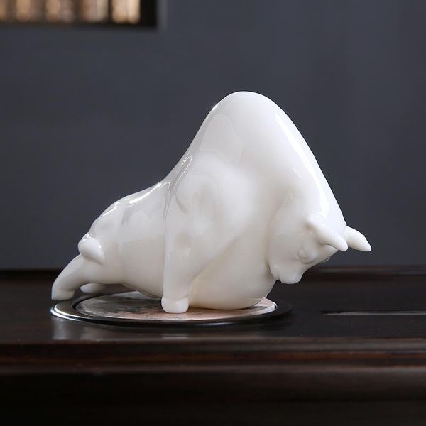 

party favor european-style ceramic cow statue decoration living room office figure home sculpture modern art