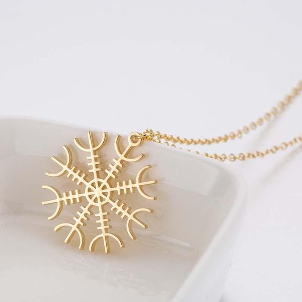 

pendant necklaces snowflake necklace women stainless steel fashion exquisite simple gold chain jewelry on the neck wholesale, Silver