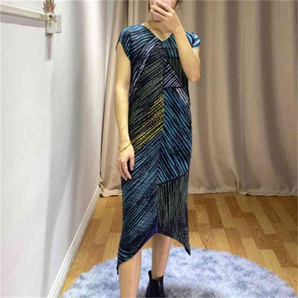 

dress summer miyake fold round neck pleated retro print irregular, Black;gray