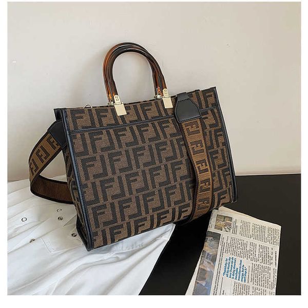 

korean version popular 2021 new versatile letter tote bag zlyluxury storage bags factory outlet