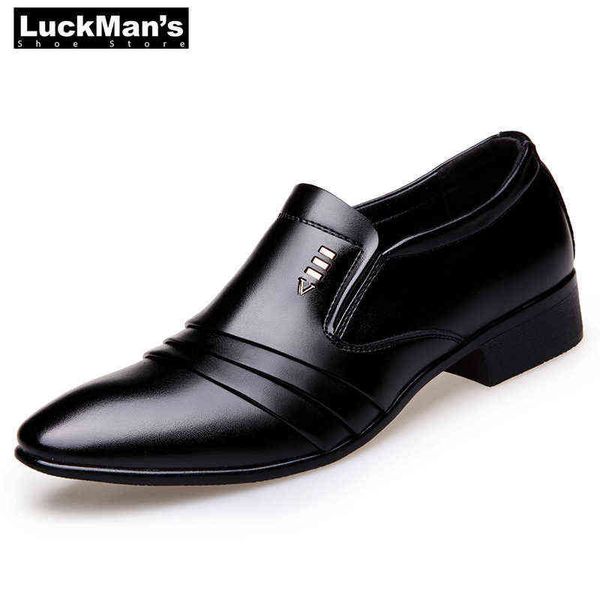 Sapatos de vestido Luckman Mens PU couro moda homens empresários mocassins apontadores preto oxford respirável casamento formal 220223