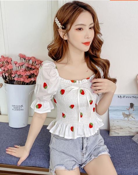 

women's blouses & shirts 2021 summer korean of wild embroidery one-shoulder short-sleeved loose shirt, White