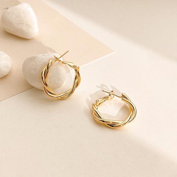 

hoop & huggie 2021 arrival trendy simple metal geometric twist earrings for women fashion gold color party pendientes, Golden;silver