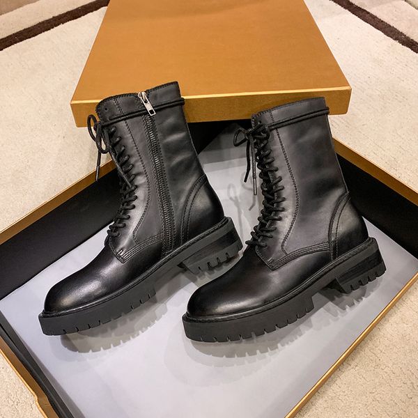 Klassische Martin-Stiefel im britischen Stil für Damen, Mittelschlauch-Leder, neue, vielseitige Motorrad-Schnürstiefel mit flachem Boden und hübscher Dicke