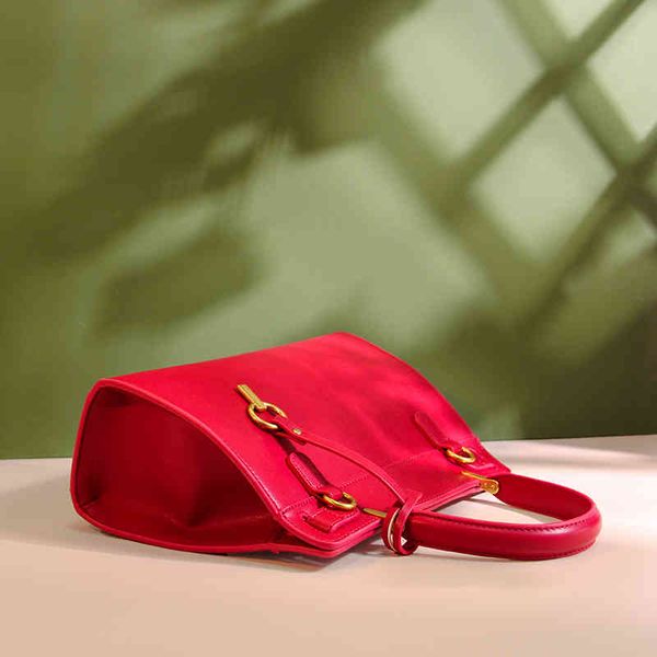 

wedding 2020 new small fragrance red bridal bag
