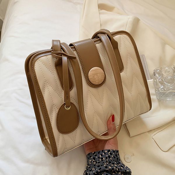 

2022 new girls handbag fashion women shoulder bag female bandbag