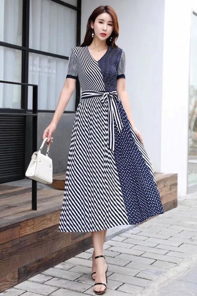 

dress miyake fashion fold patchwork short sleeve v-neck lace up, Black;gray