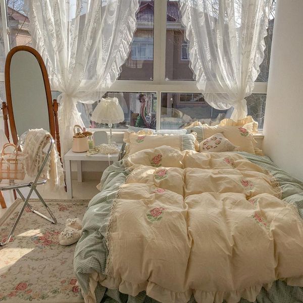 

bedding sets french vintage style pastoral artistic embroidery all cotton washed four-piece quilt cover bed skirt 1.5/1.8 m