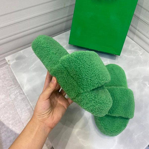 

plush slippers ladies summer home service 2021 autumn and winter new green plush casual flat flip flops 35-40 size rvlogo customization., Black