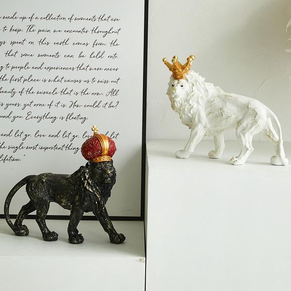 

decorative objects & figurines [mgt]american crown retro lion resin decoration statue art old home living room atmosphere sacred mighty gift