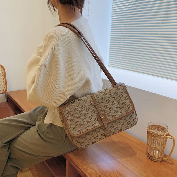 Daily Bag Womens Bag Ins Summer Niche Design 2021 New High-Grade Shoulder Messenger Bag All-Matching Texture Small Square Western Style