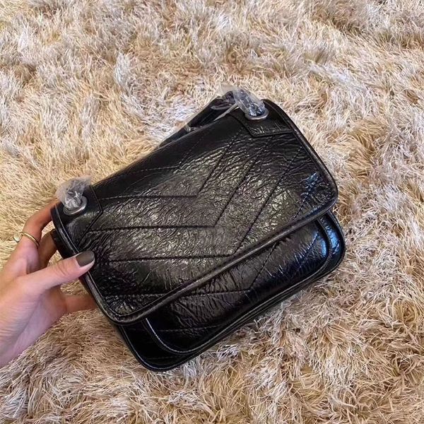 

designer women luxury handbags bags genuine leather stripe square metal chain womens handbag large capacity buckles fashion shoulder bag p19