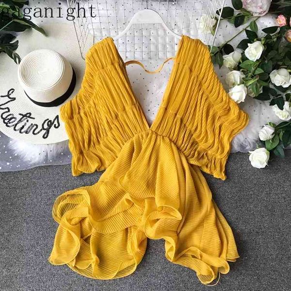 

gaganight korean vintage fashion blouse spring autumn deep v neck women shirts chic batwing sleeve patchwork pleated blusas 210519, White